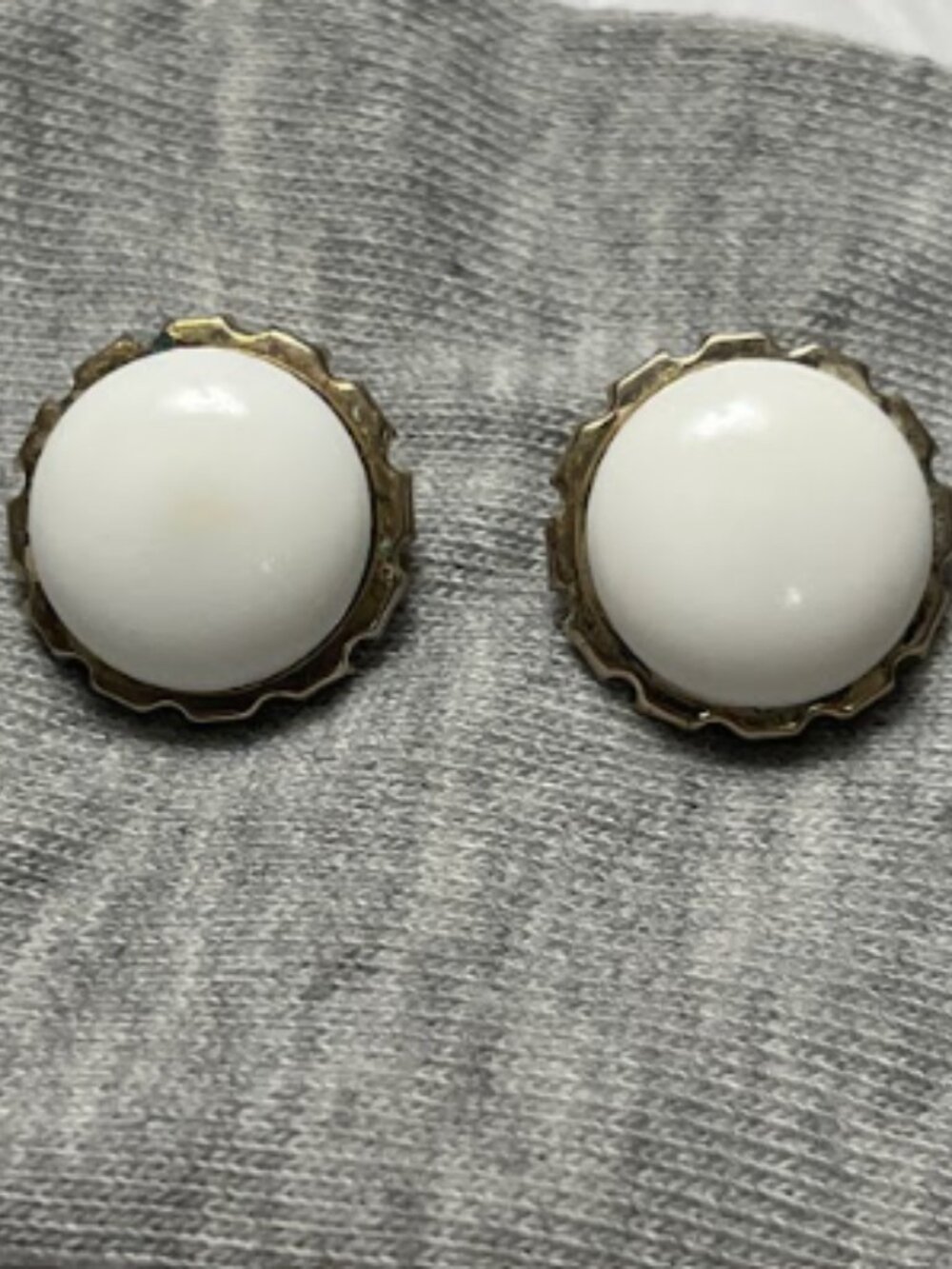 Milk Glass White Doomed Earrings Clip on Vintage Gold Tone